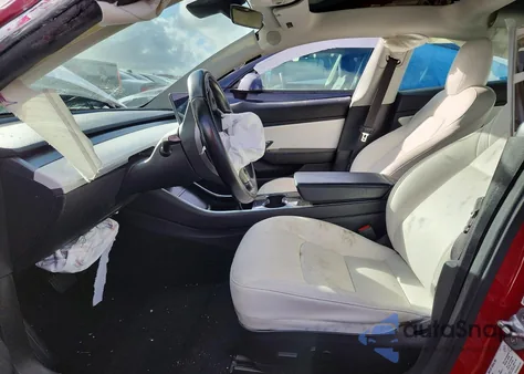 2019 Tesla Model 3 из США, поврежденный, VIN 5YJ3E1EA5KF402767